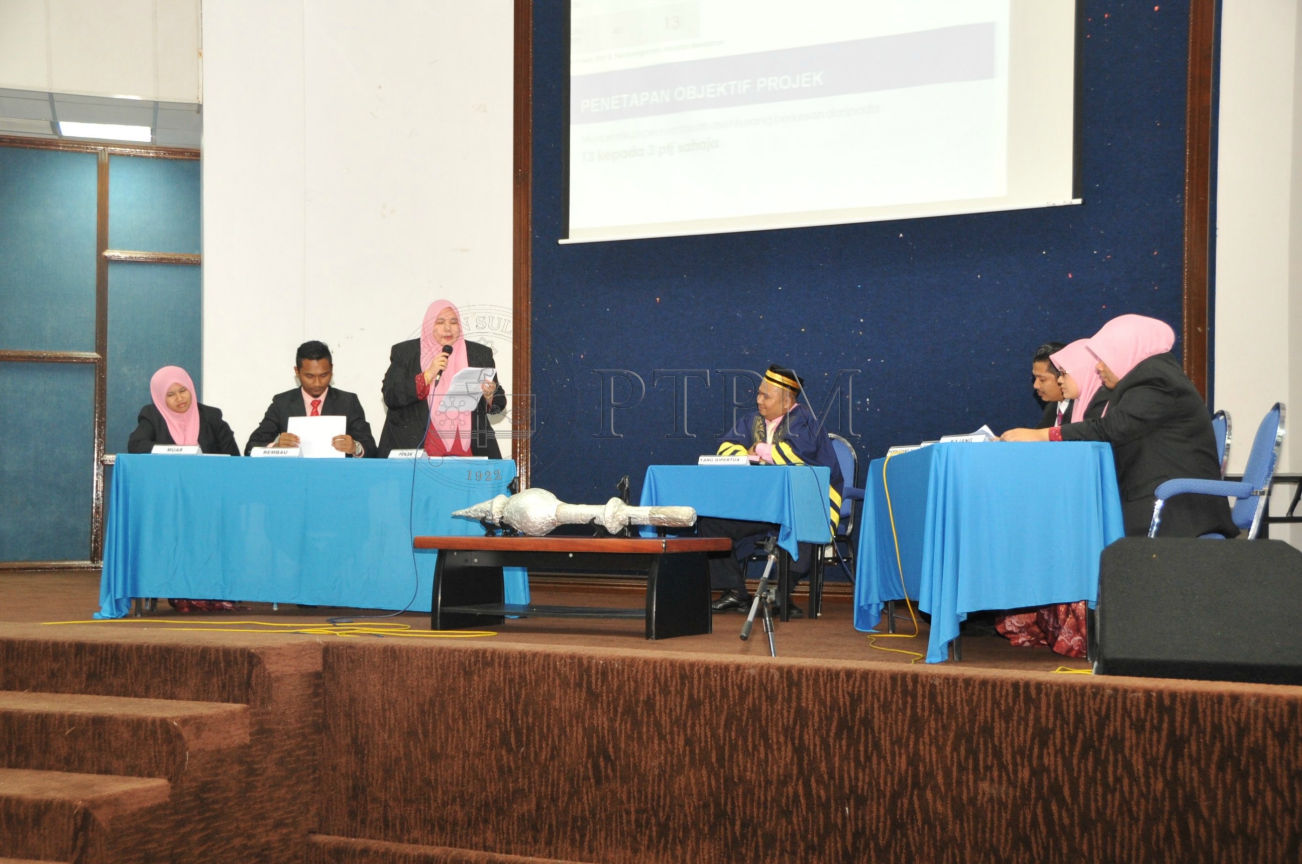 PRO 14 126 KIKPRO 2477